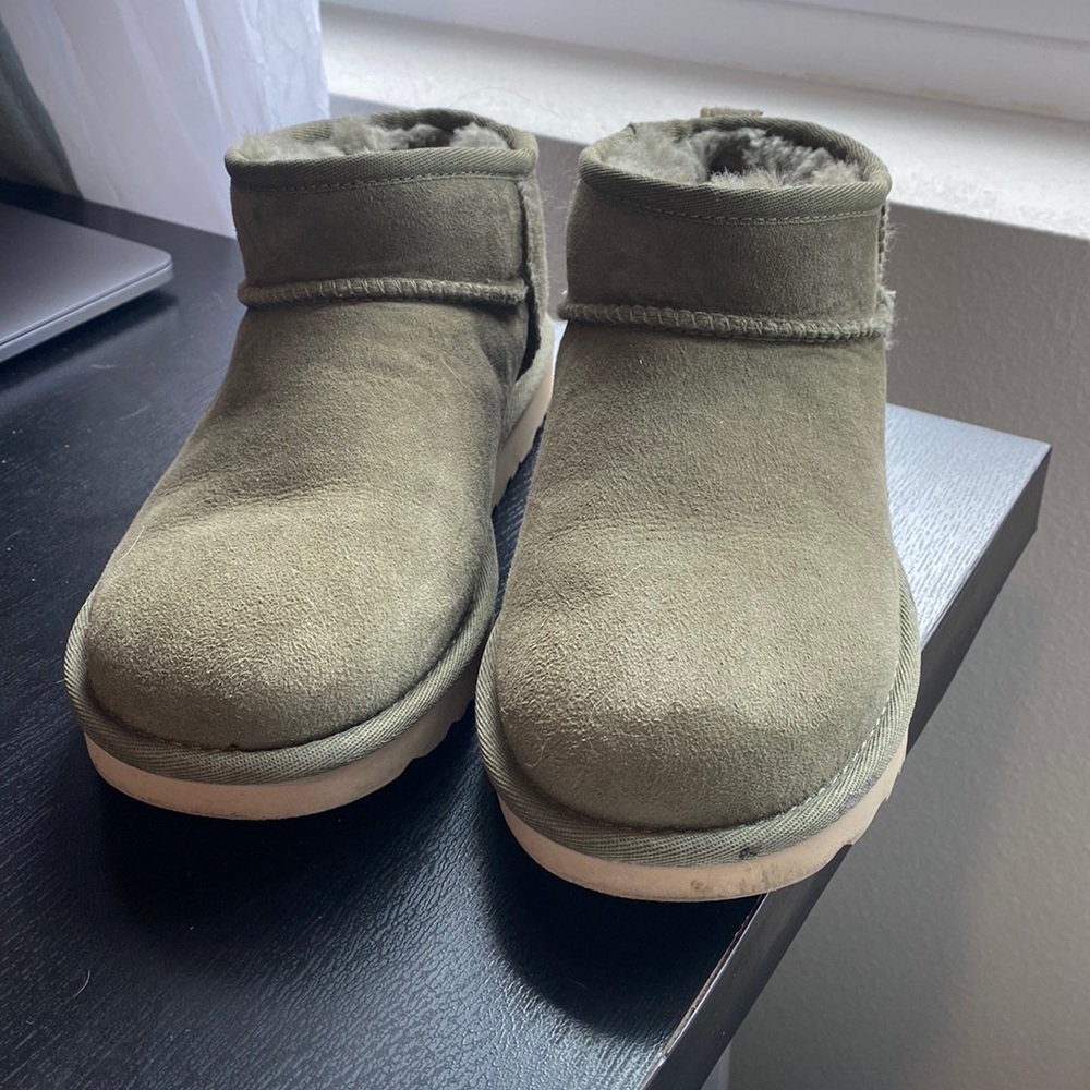 WOMENS UGG CLASSIC ULTRA MINI ANTILOPE SHEARLING LINED BOOT SZ US 6